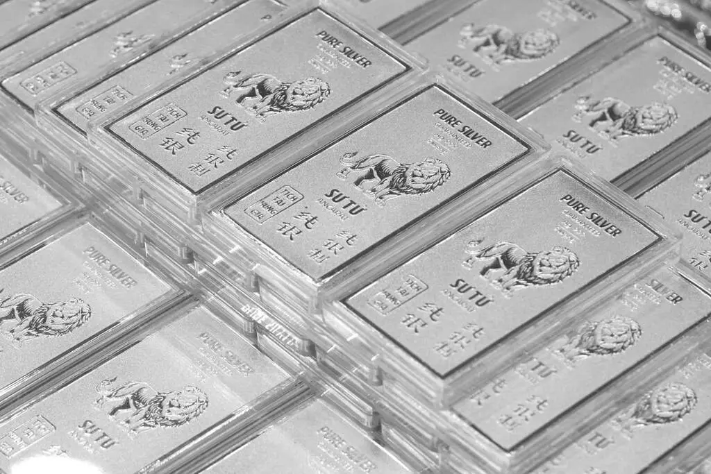 Cập nhật Giá bạc hôm nay 24/11