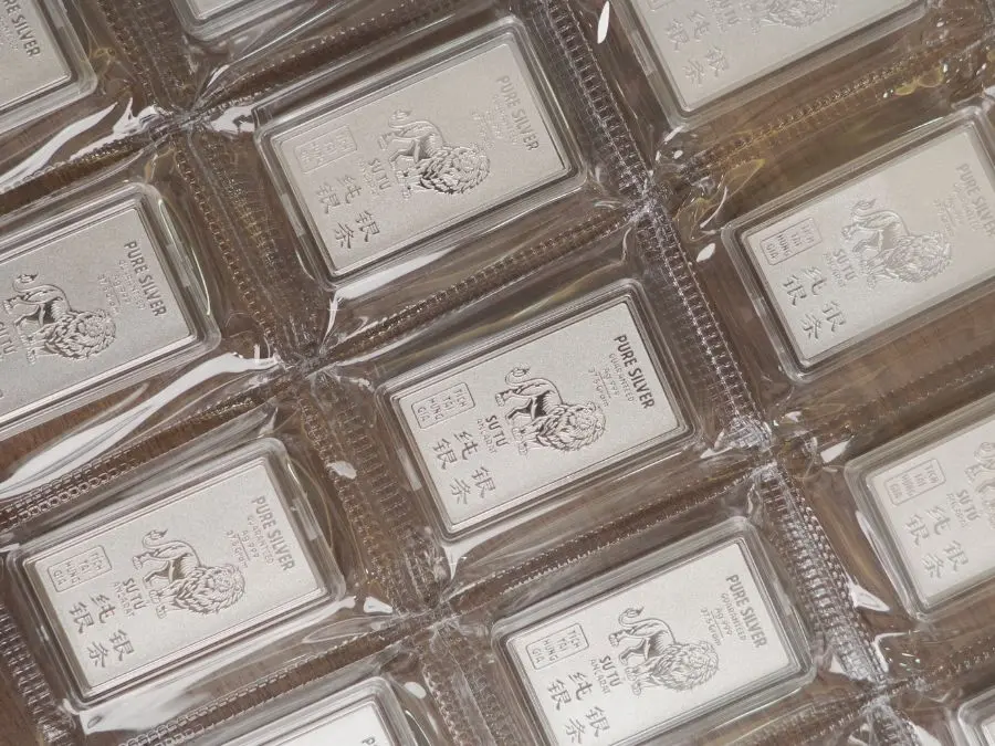 Giải đáp bạc có trừ tà không