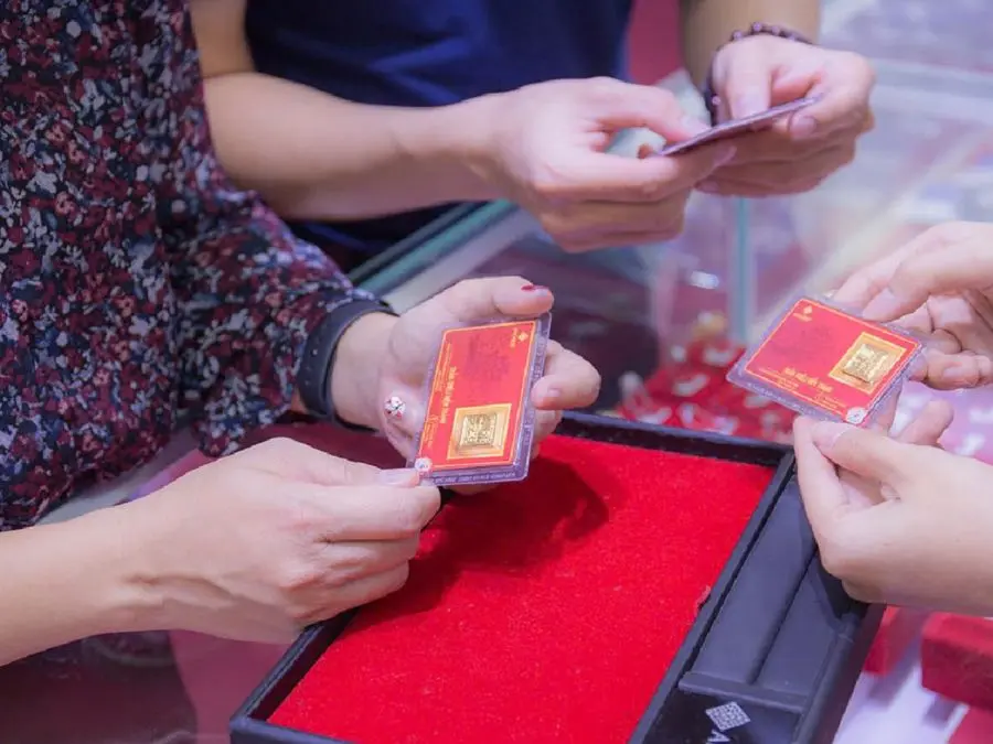 Kinh nghiệm mua vàng tích trữ an toàn hiệu quả